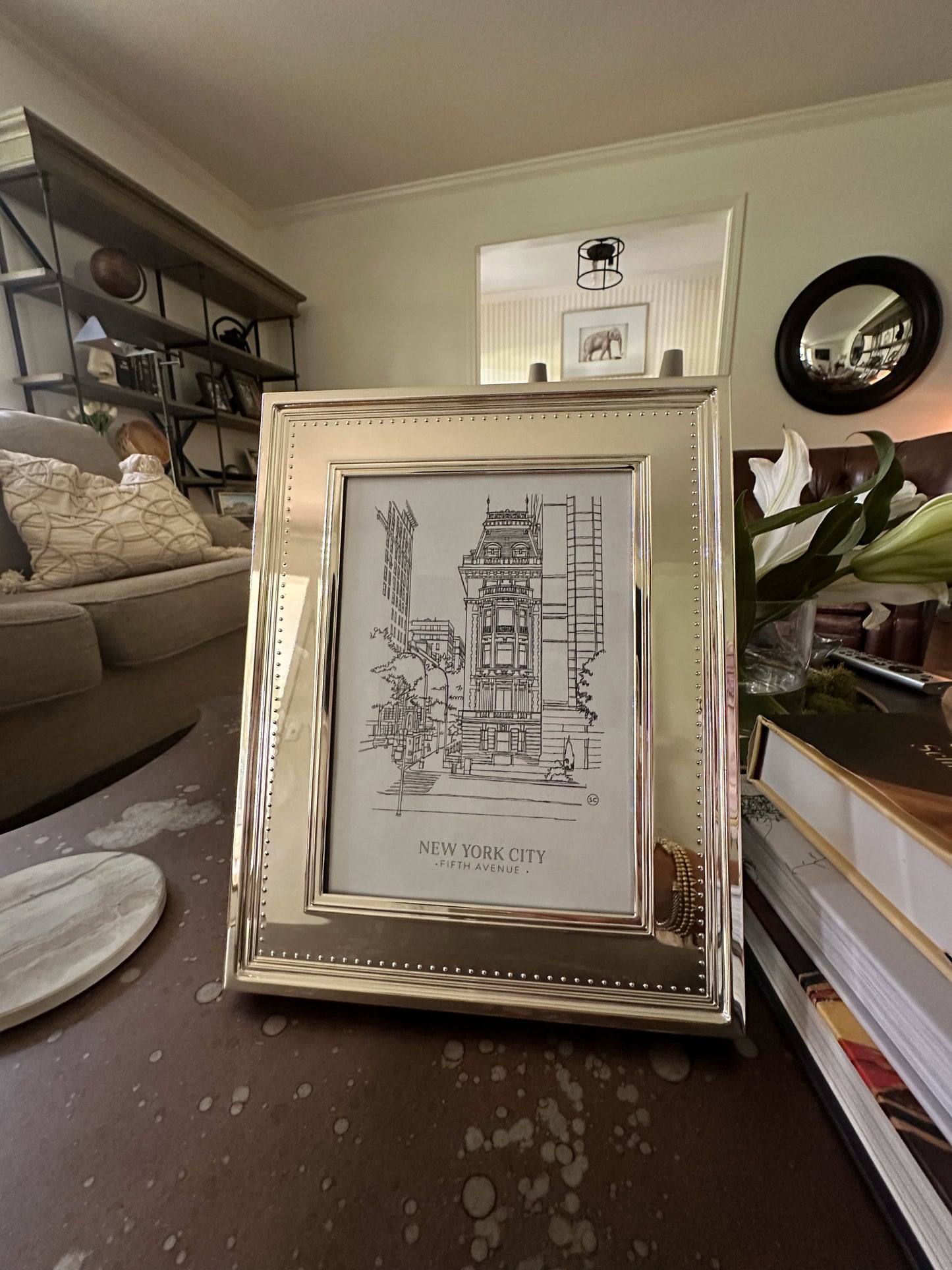 Fifth Avenue Apartment Commission: Elegant Tribute to New York City's Timeless Memories